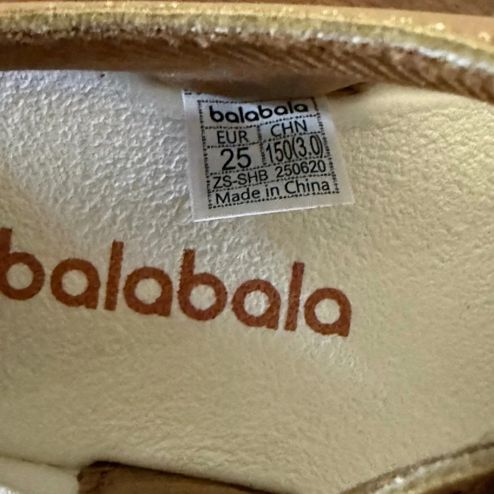 Balabala Baby Sporty Sandals Kids Size 25 8.5 Tan Brown NEW Hook & Loop